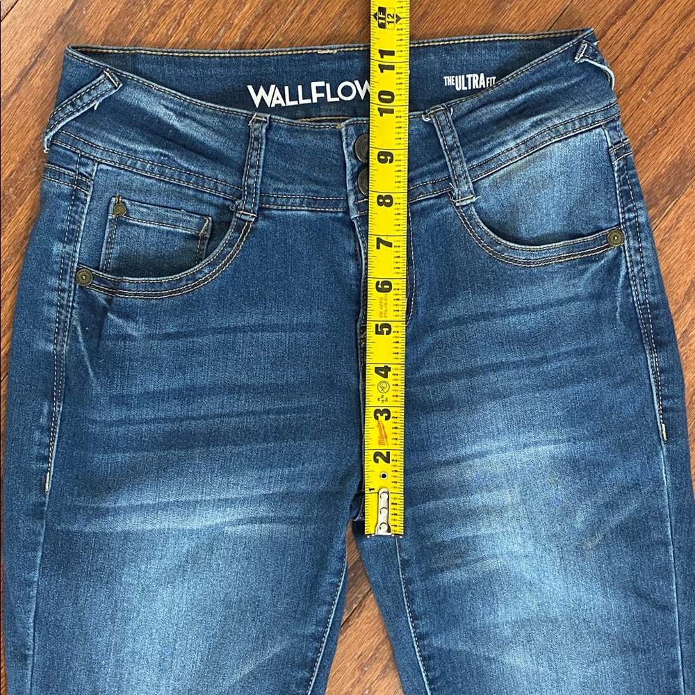 Wallflower The Ultra fit blue jeans - Size 5 Regular - juniors - Picture 11 of 13